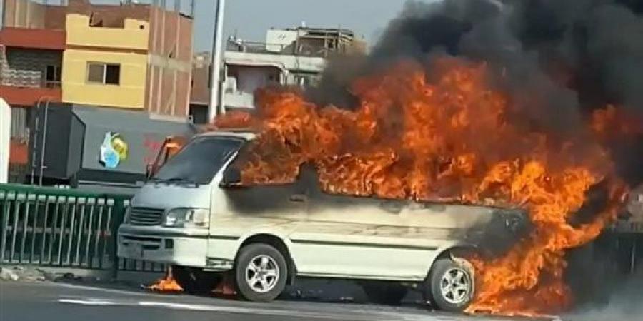 التحقيقات: ماس كهربائي بالبطارية وراء حريق سيارة في بدر