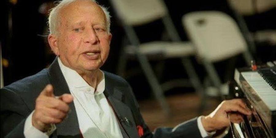 مصطفى كامل ينعي هاني شنودة: الله يرحمك يا حبيب الكل