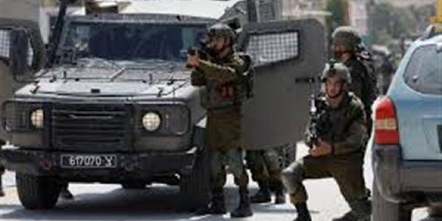 جيش الاحتلال ينفذ حملة اعتقالات بالضفة الغربية