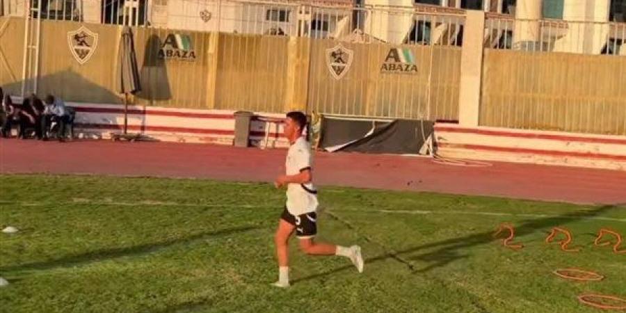 بعد تأخر بداية فترة الإعداد، محمد شحاتة يخوض تدريبات منفردة في نادي الزمالك