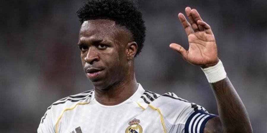 أزمة جديدة تهدد تجديد فينيسيوس جونيور مع ريال مدريد