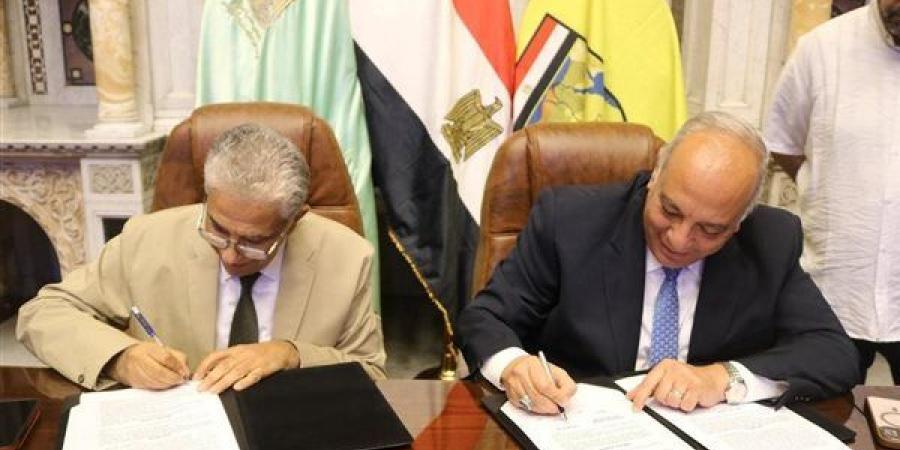 "بحوث الصحراء" و"سيداري" يوقعان مذكرة تفاهم لتعزيز مكافحة التصحر واستعادة خصوبة التربة