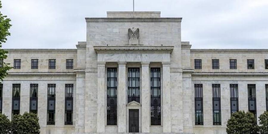 الاحتياطي الفيدرالي يثبت سعر الفائدة رغم دعوة ثلاثة أعضاء لرفعها