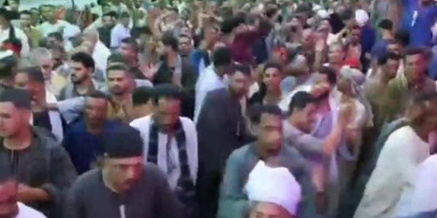 روحانيات استثنائية ورقصات هائمة على تواشيح التهامي في ختام مولد "السلطان الفرغل" (فيديو)