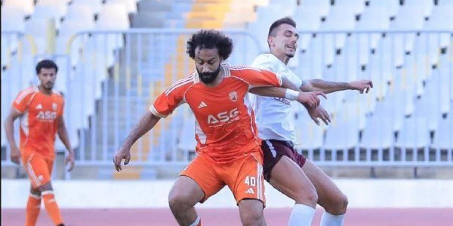 رغم عدم إعلان الأهلي، جراديشار يظهر بقميص سيراميكا في ودية بروكسي (صور)