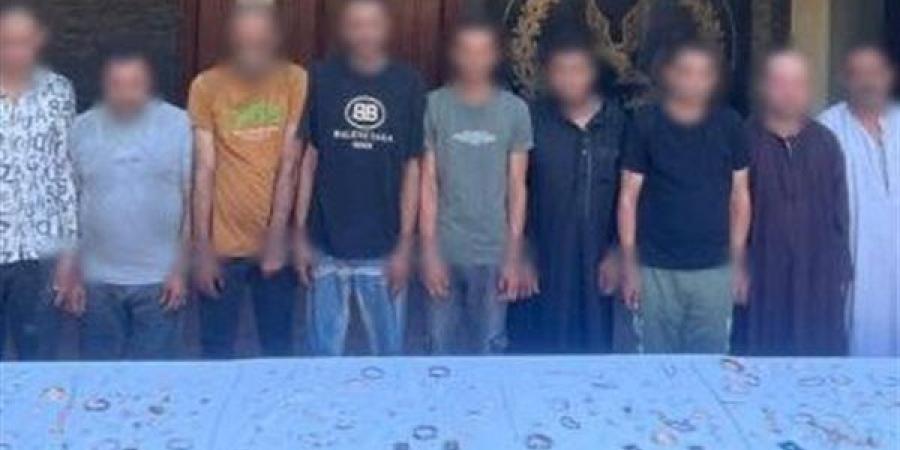 رجال شرطة مزيفون في الطريق.. كيف خطط 11 متهمًا لسرقة تاجر ذهب بالقاهرة؟