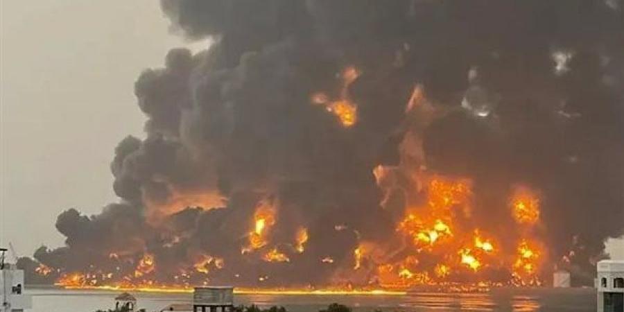 سماع دوي انفجارين عنيفين في مدينة تعز باليمن