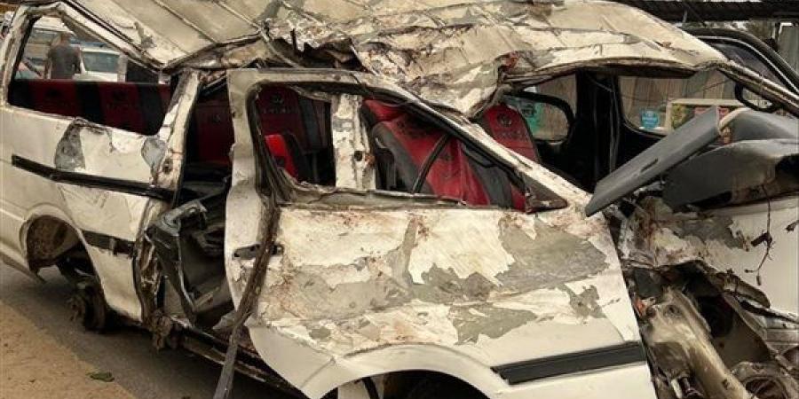 إصابة 9 أشخاص في انقلاب ميكروباص بالطريق الصحراوي الغربي بالمنيا