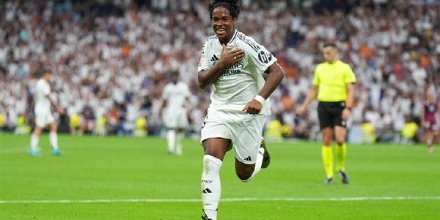 أستون فيلا يستهدف التعاقد مع مهاجم ريال مدريد