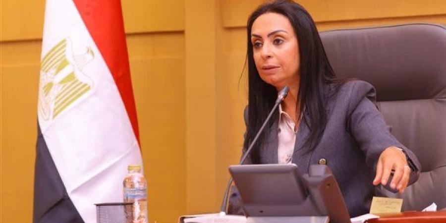 مايا مرسي تقرر مضاعفة تعويضات ضحايا حادث تصادم سيارتي العمال بالإسماعيلية