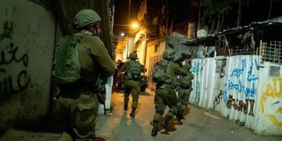 إصابة فلسطينيين بهجوم للمستوطنين واقتحامات إسرائيلية في الضفة الغربية