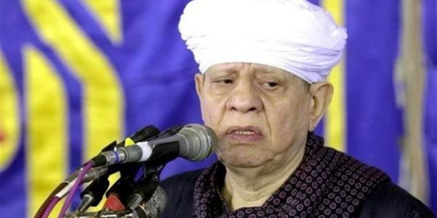 استقبال حافل لـ ياسين التهامي في مهرجان القلعة والشيخ يفاجئ جمهوره بقراءة الفاتحة (فيديو)