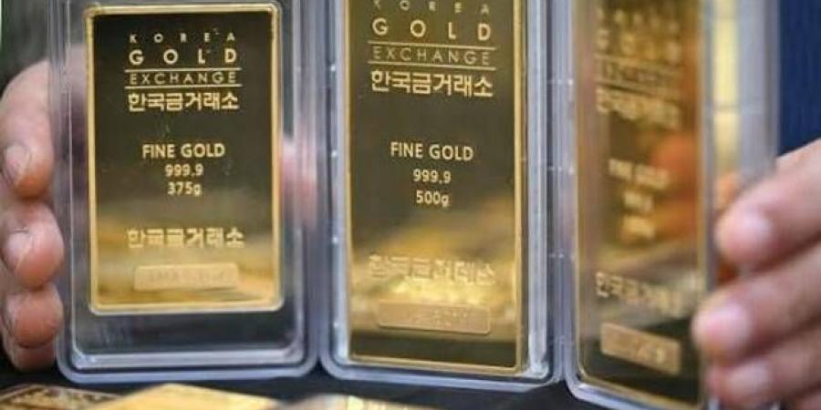 الذهب يهبط بأكثر من 1.5% متأثرًا بارتفاع عوائد الخزانة والنفط