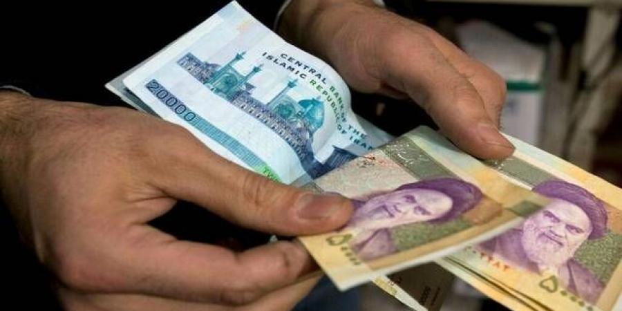 مستشار إيراني يحذر: عقوبات الإمارات قد تعمق انكماش الاقتصاد 5%