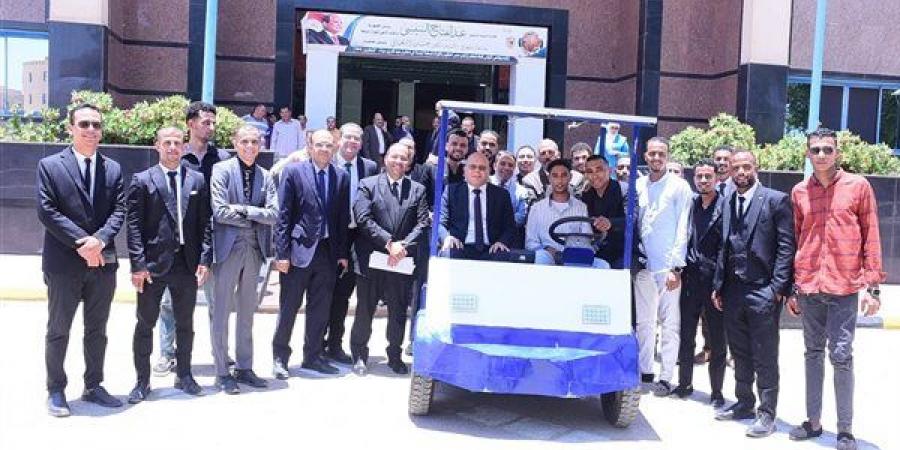 جامعة سوهاج: إنشاء ورشة لتجميع السيارات بالطاقة الشمسية وتوفير 25 فرصة عمل