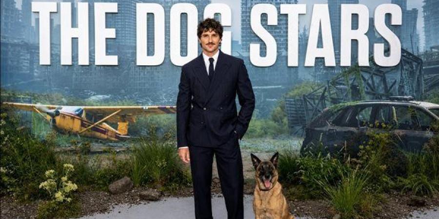 العرض العالمي الأول لفيلم The Dog Stars في لندن بحضور ريدلي سكوت ونجوم العمل.. ورسالة عن الأمل والإنسانية