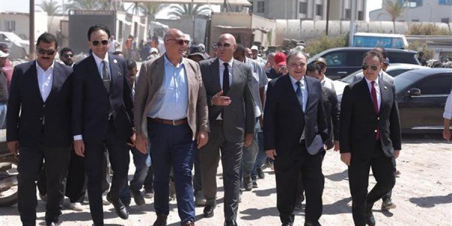 النيابة العامة تتابع إجراءات إخلاء ساحات التحفظ على المركبات بالعامرية في الإسكندرية