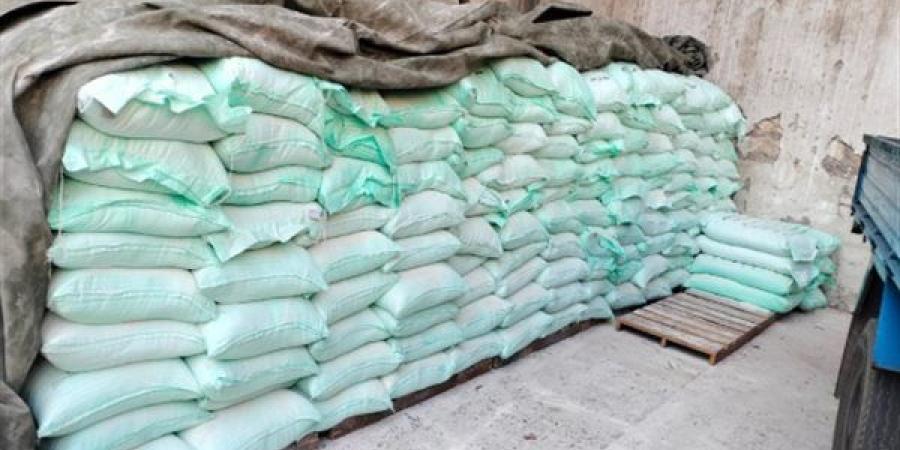 استمرارا لملاحقة المتاجرين بالدعم والنقد، ضبط 14 طن دقيق و3 ملايين جنيه خلال 24 ساعة