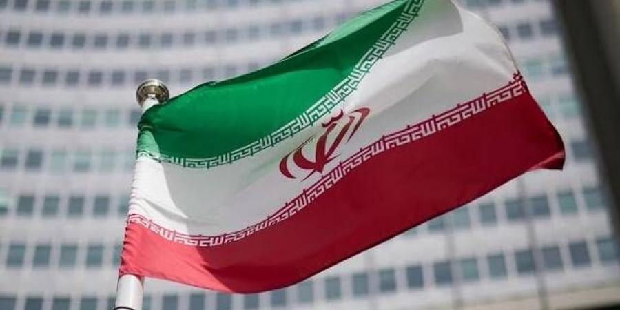 إيران تتوعد بموقف حازم تجاه العقوبات الأمريكية