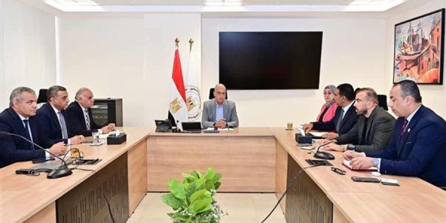 من كوبري متهالك إلى مصرف يحتاج تطهير، كيف تتعامل وزارة الري مع مطالب المواطنين؟