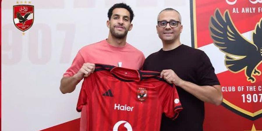 رسميًا، الأهلي يعلن تجديد عقد مصطفى شوبير
