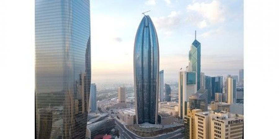 «الوطني» يحصد 13 جائزة عالمية.. تقديراً لتميزه في تنمية رأس المال البشري